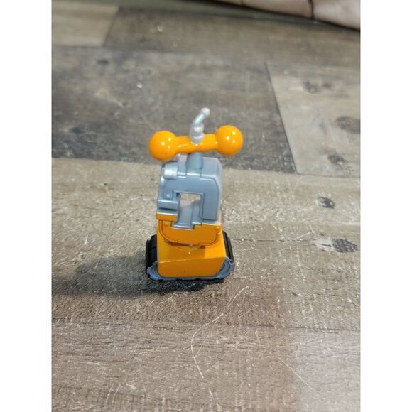 SML Orange robot toy figure happy - Picture 1 of 5